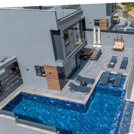 Cihan Kalkan וילה קס